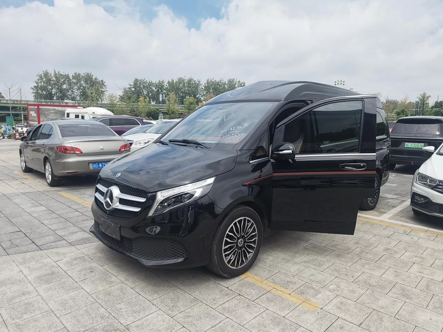 Mercedes-Benz V Class
