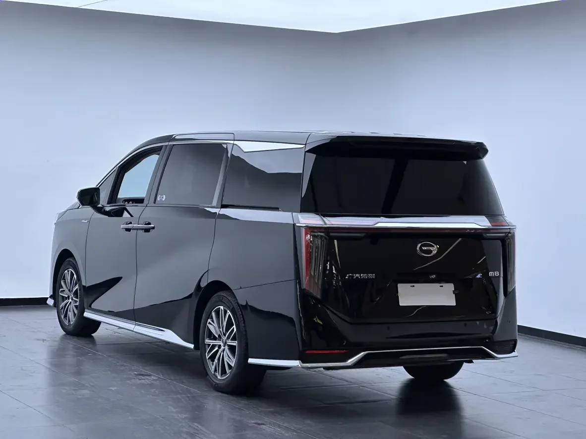 GAC Trumpchi M8