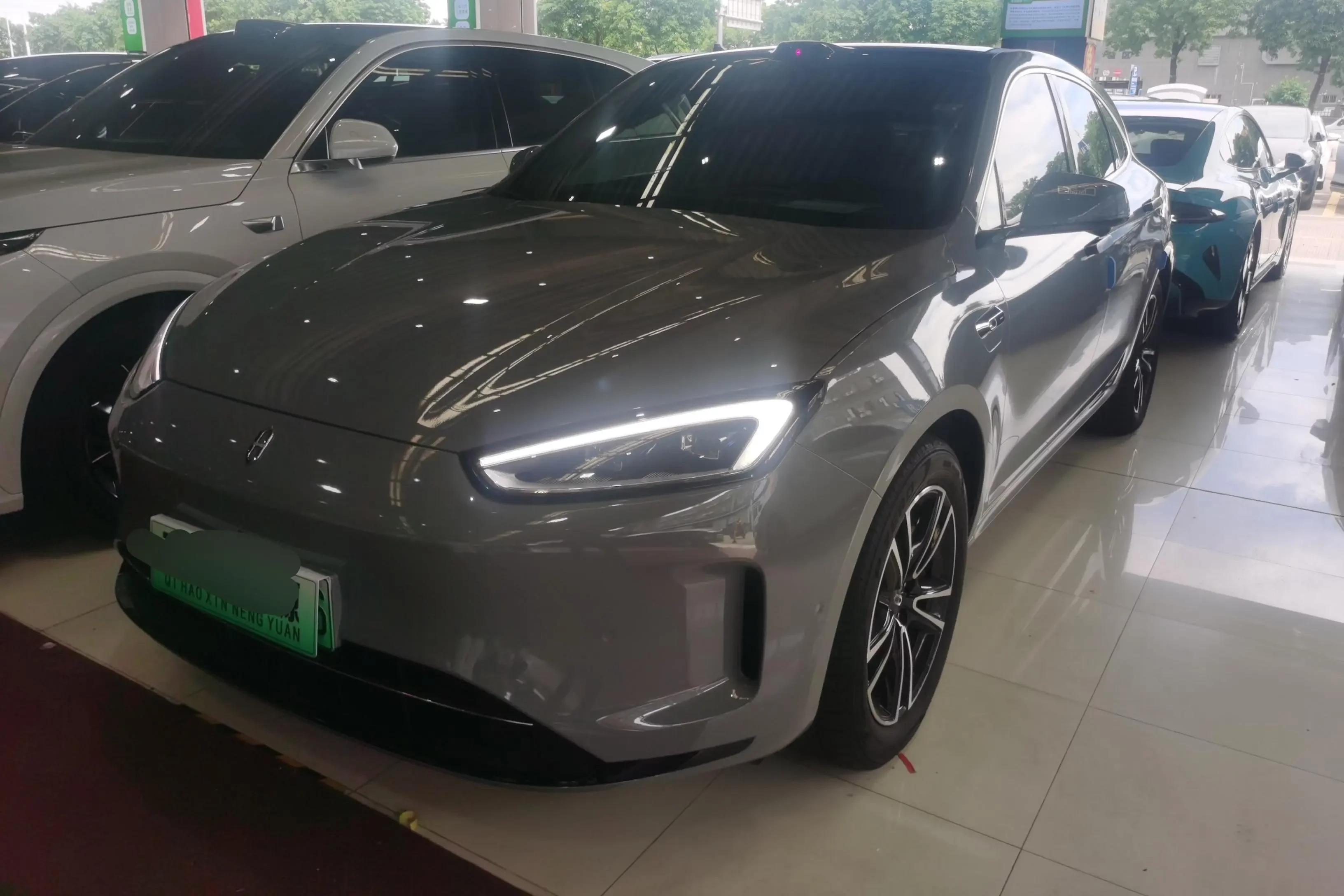 AITO M5