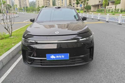 Leapmotor C16