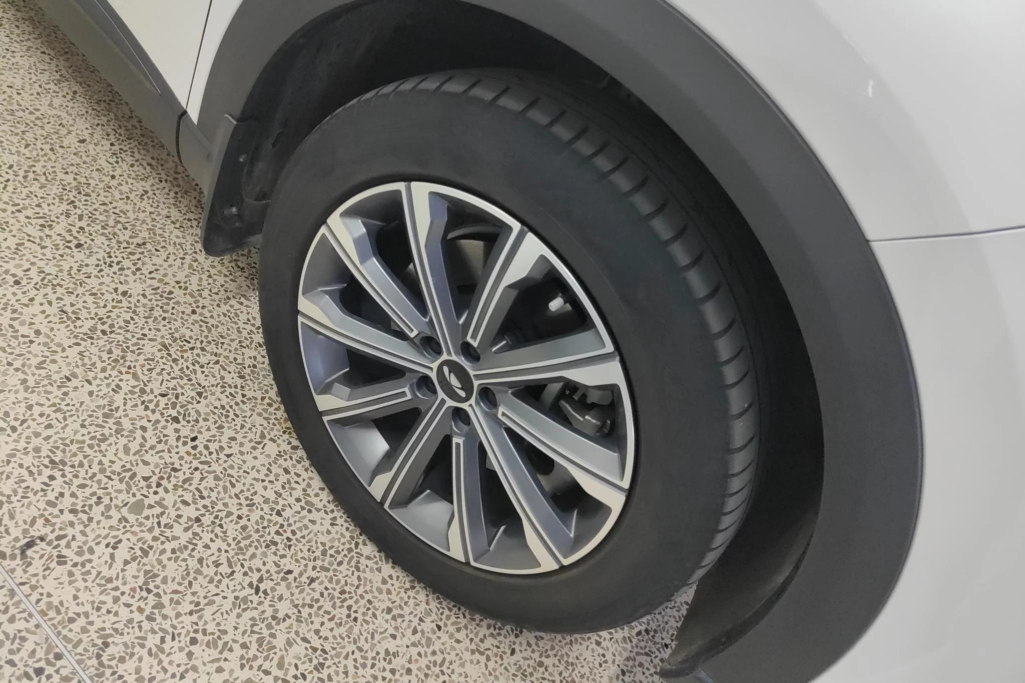 Chery Fengyun T9
