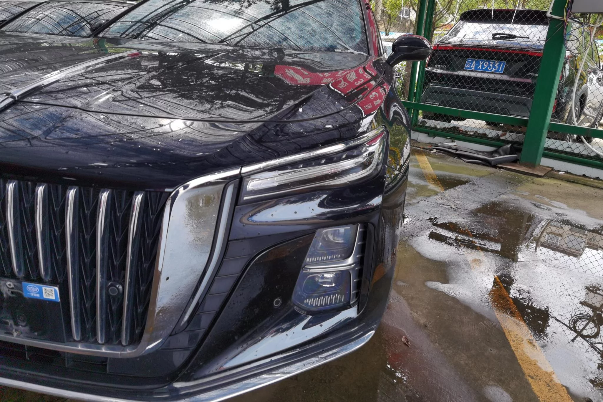 Hongqi H5