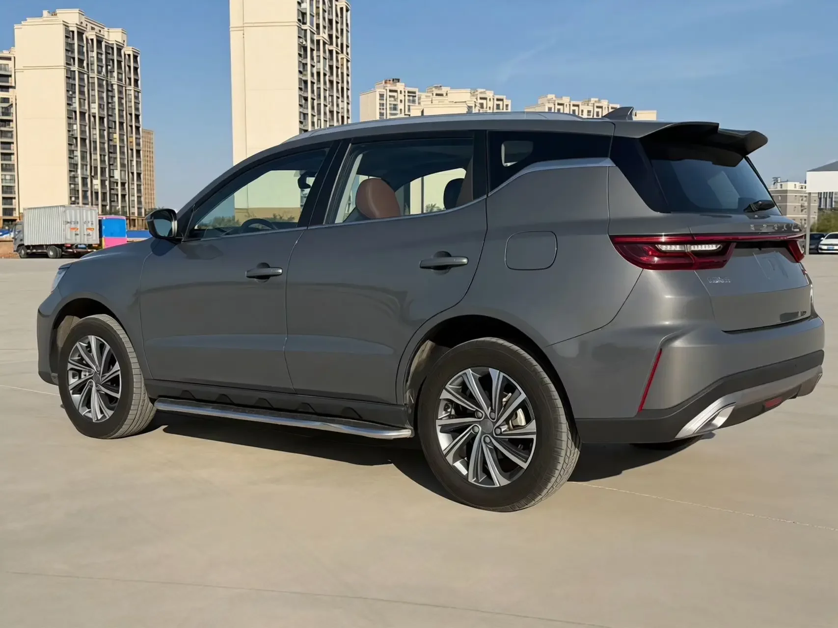 Geely Vision X6