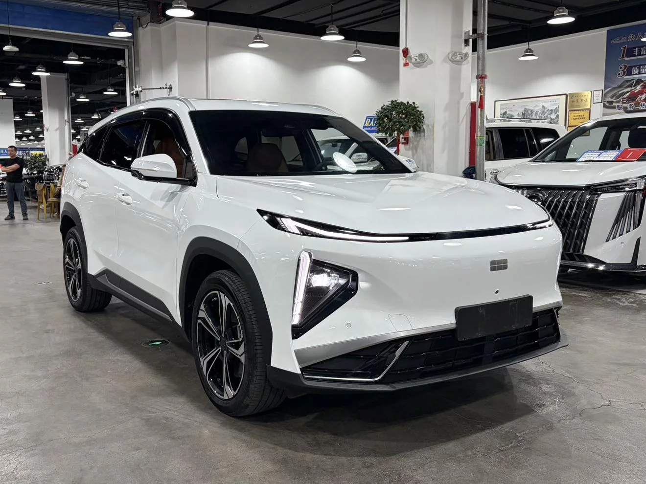 Geely Galaxy L7