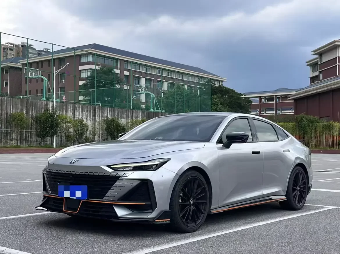 Changan UNI-V