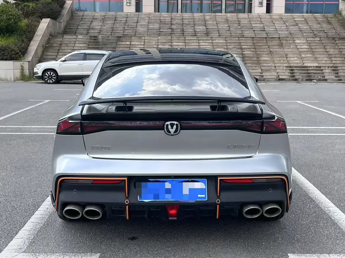 Changan UNI-V