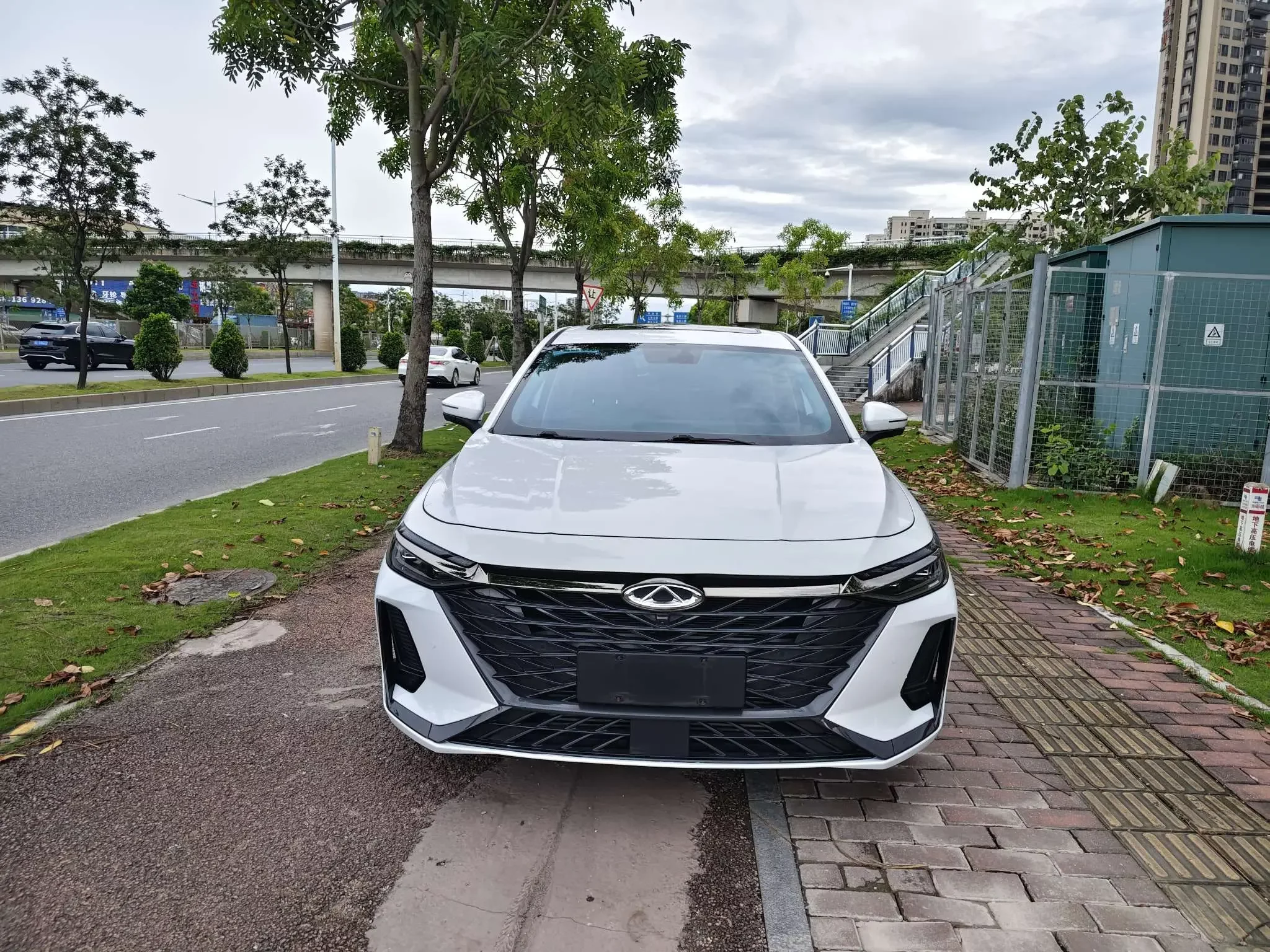 Chery Arrizo 8