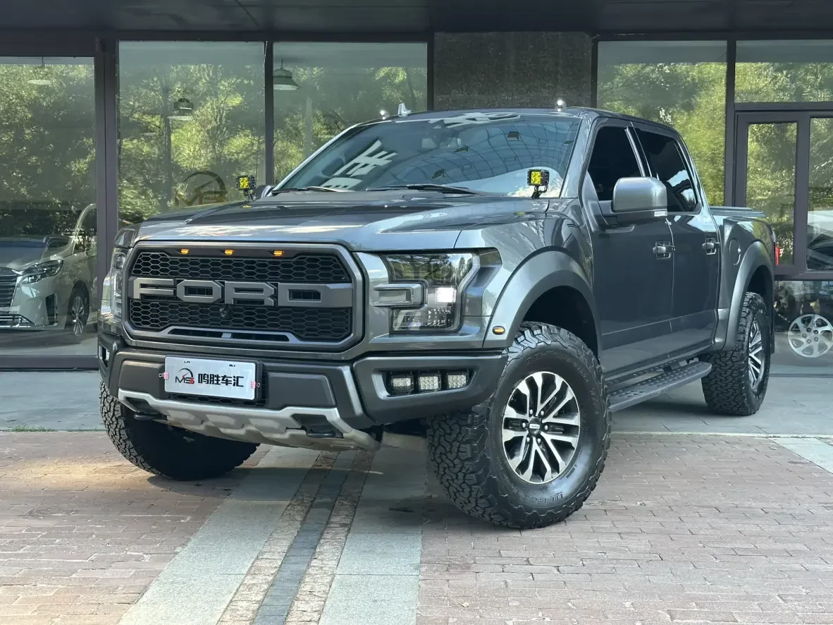 Ford F-150 Raptor