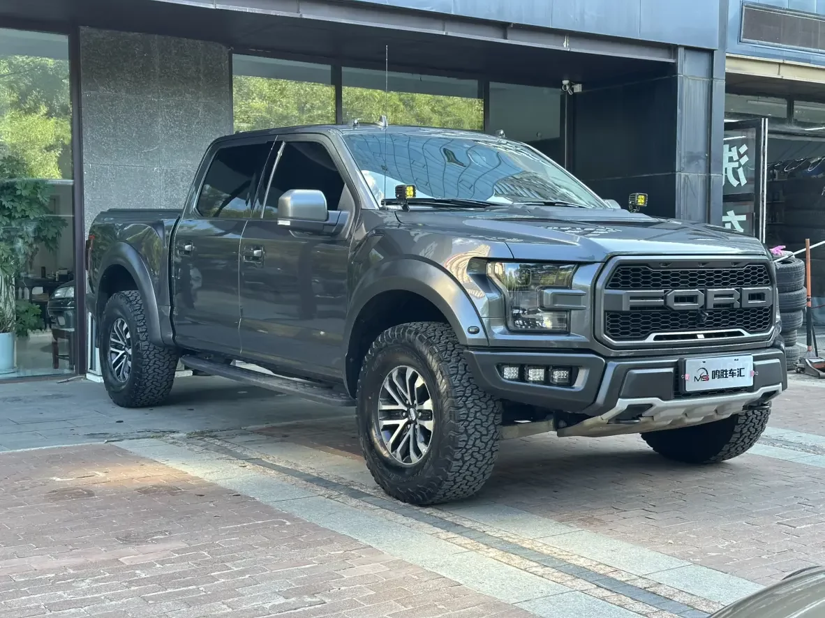 Ford F-150 Raptor