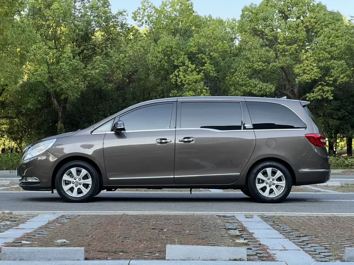 Buick GL8
