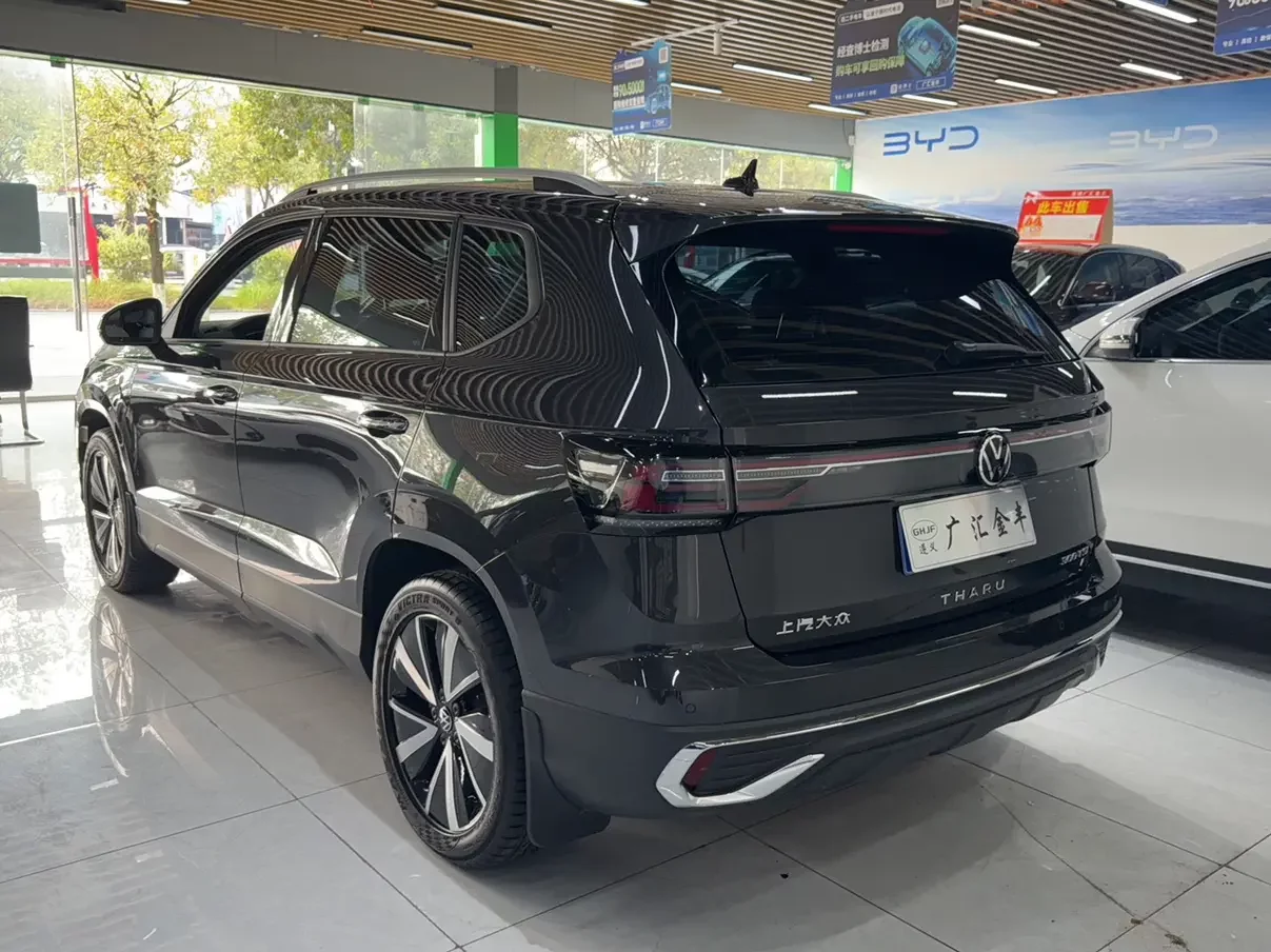 Volkswagen Tharu