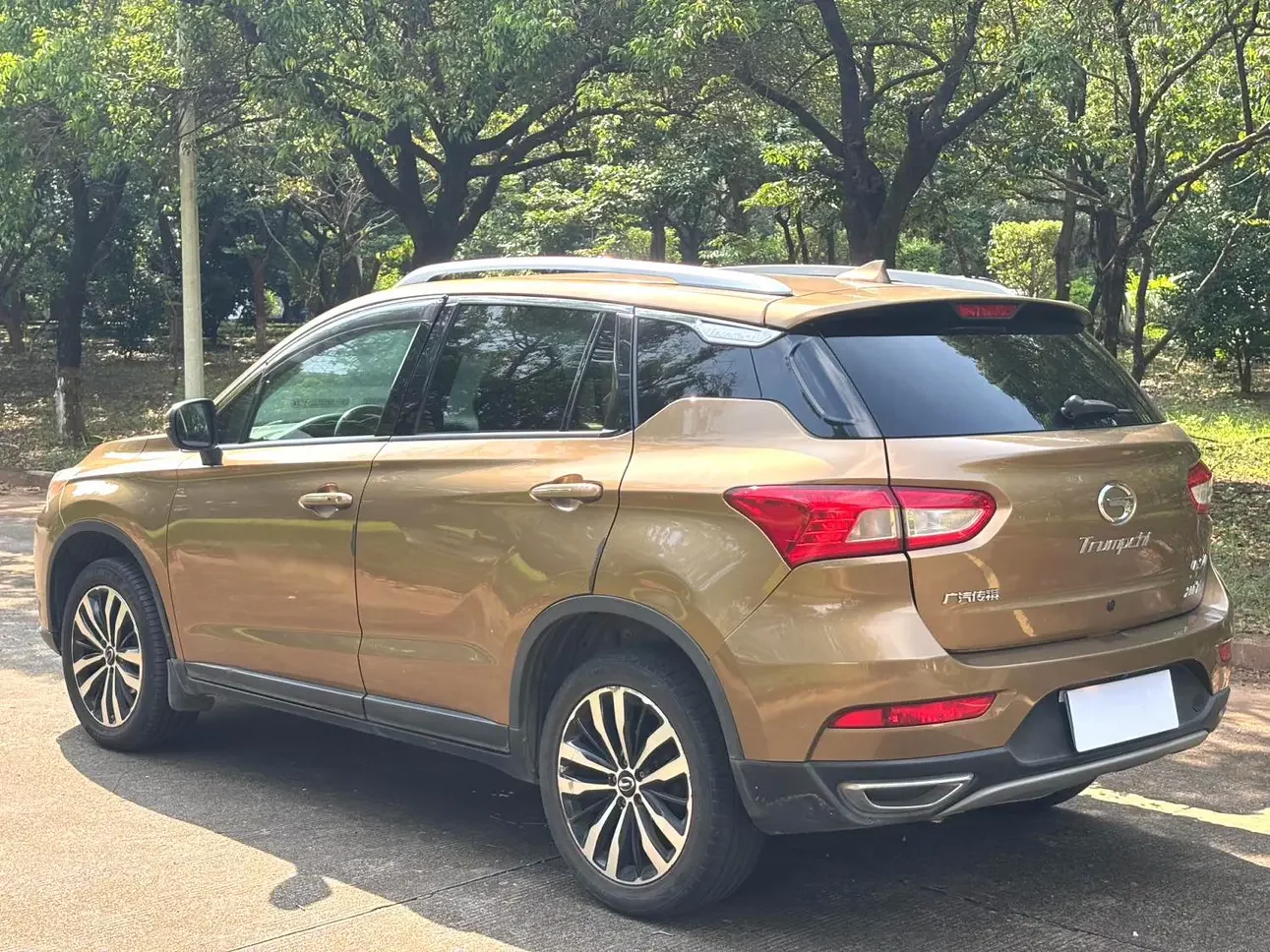 GAC Trumpchi GS4