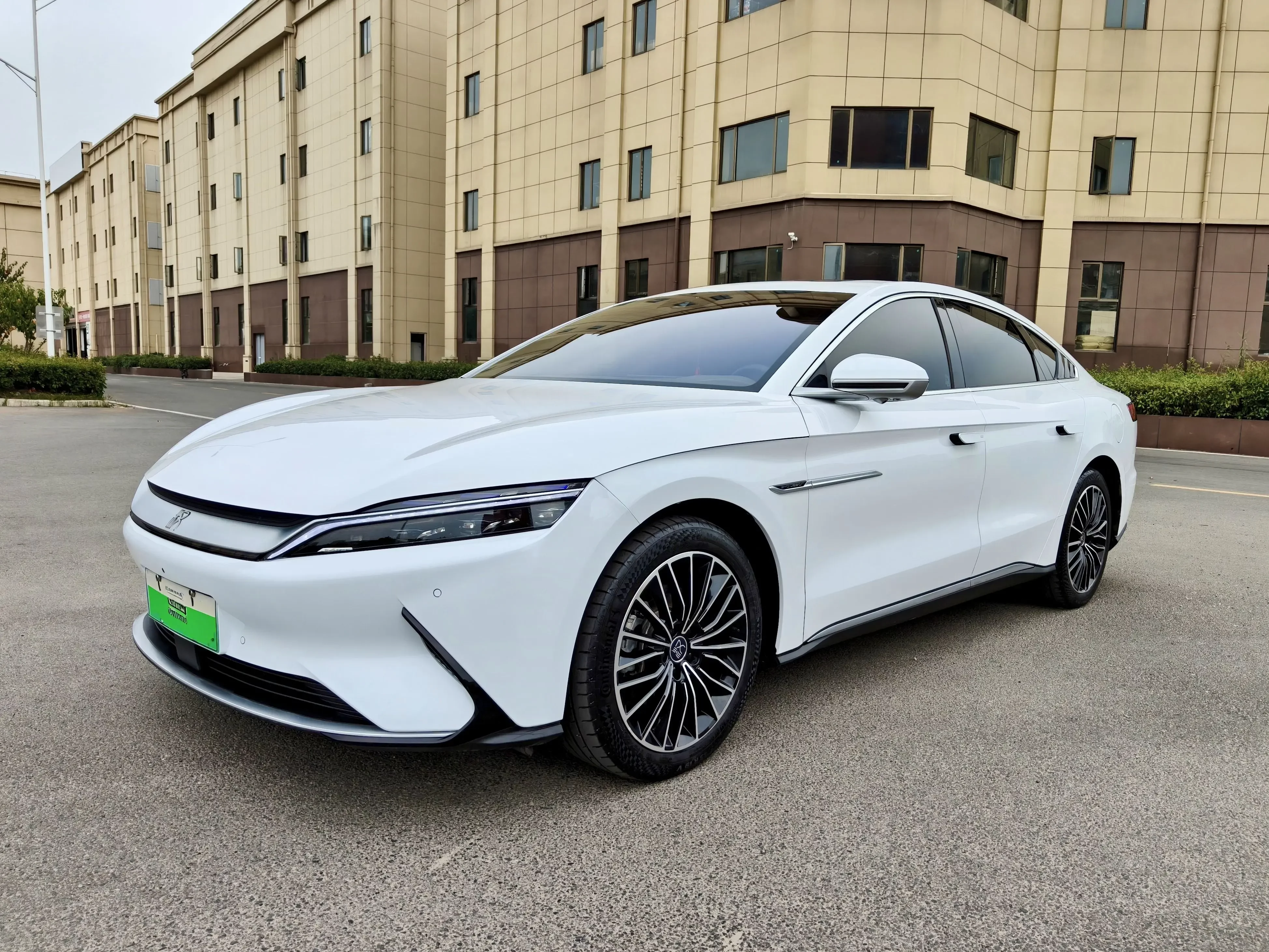BYD Han EV