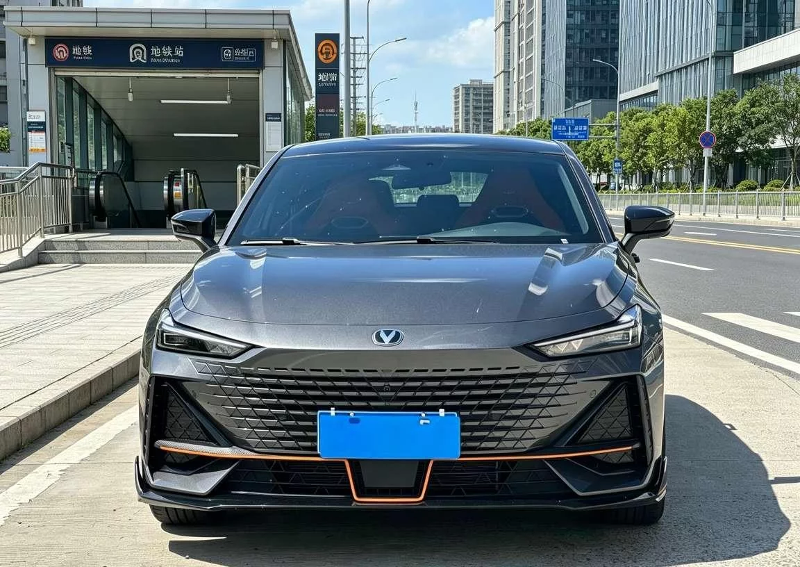 Changan UNI-V