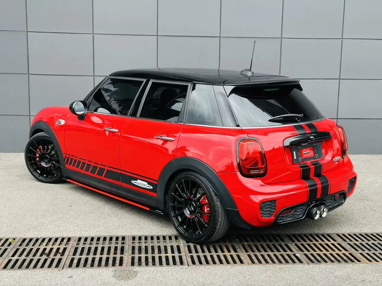 MINI MINI