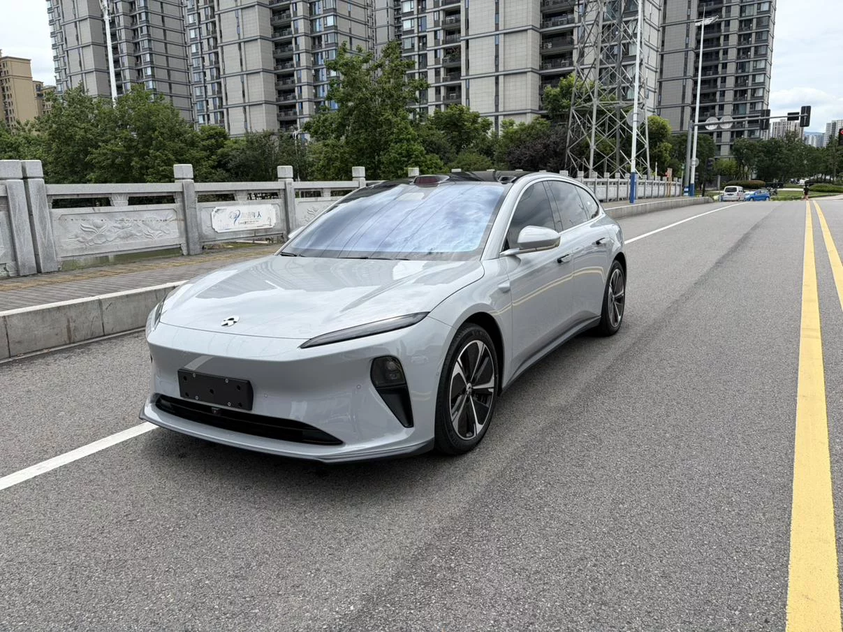 NIO ET5T