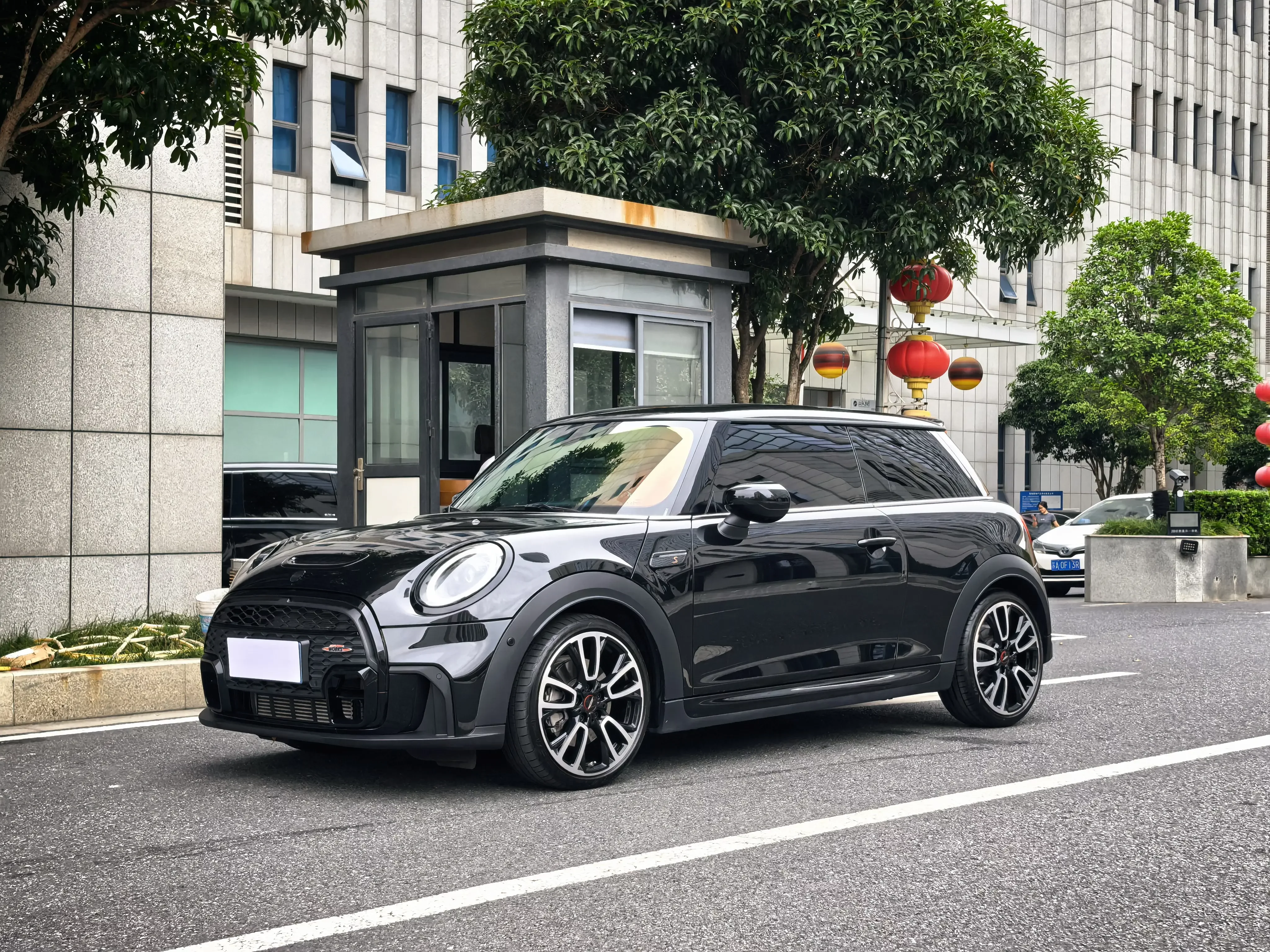 MINI MINI