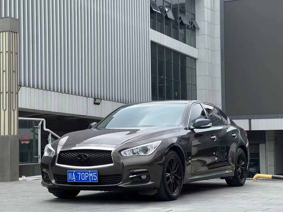 Infiniti Q50L  из Китая