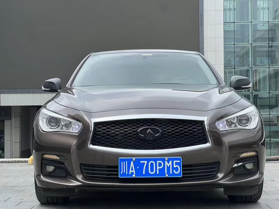 Infiniti Q50L  из Китая