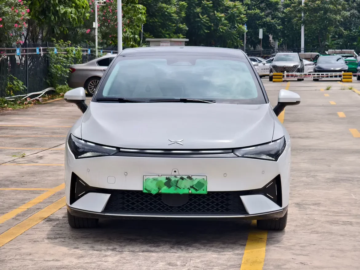 XPeng P5