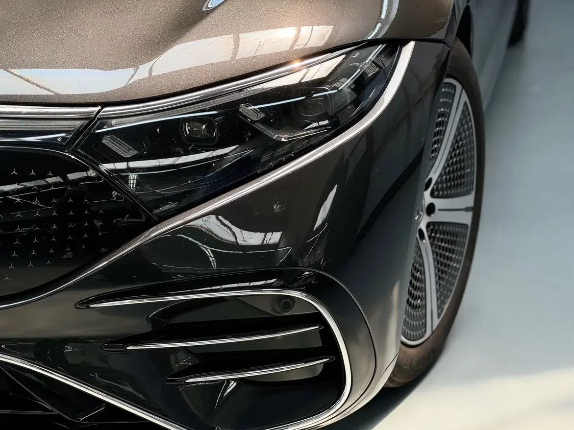Mercedes-Benz EQS