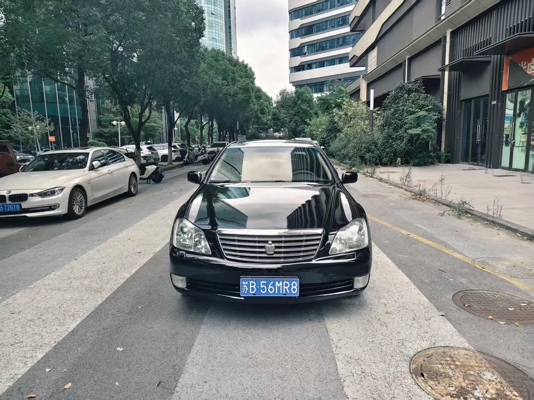 Toyota crown