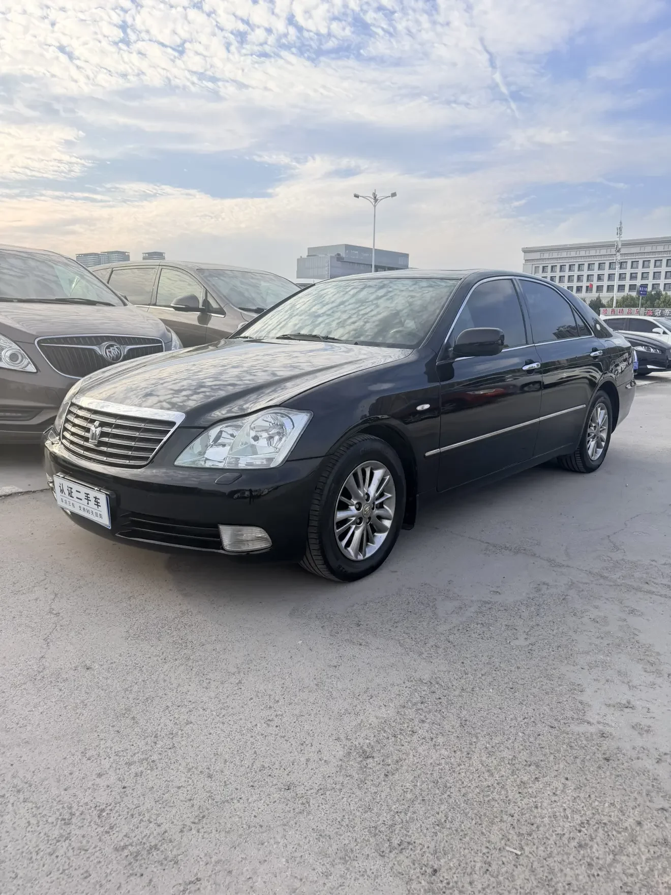 Toyota crown