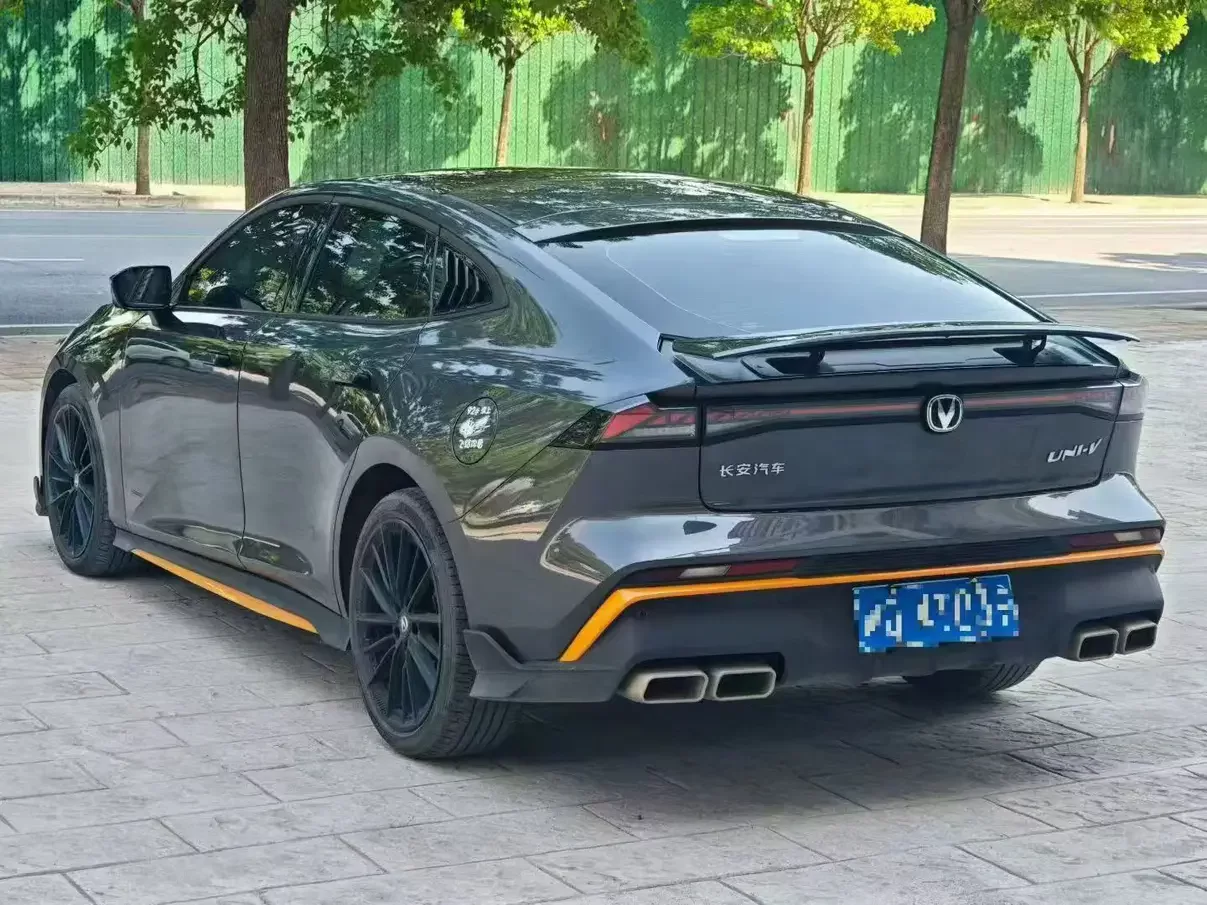 Changan UNI-V