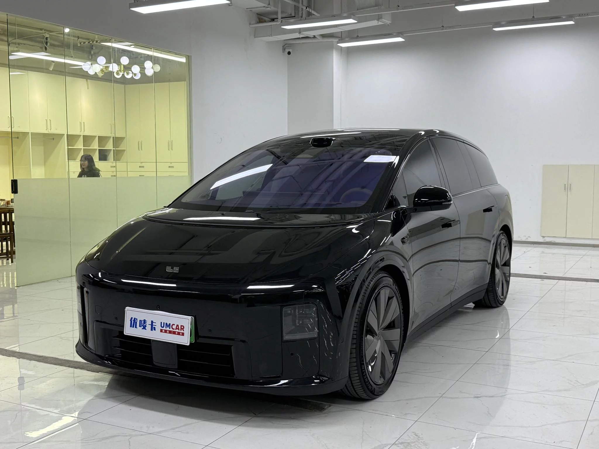 Li Ideal i8