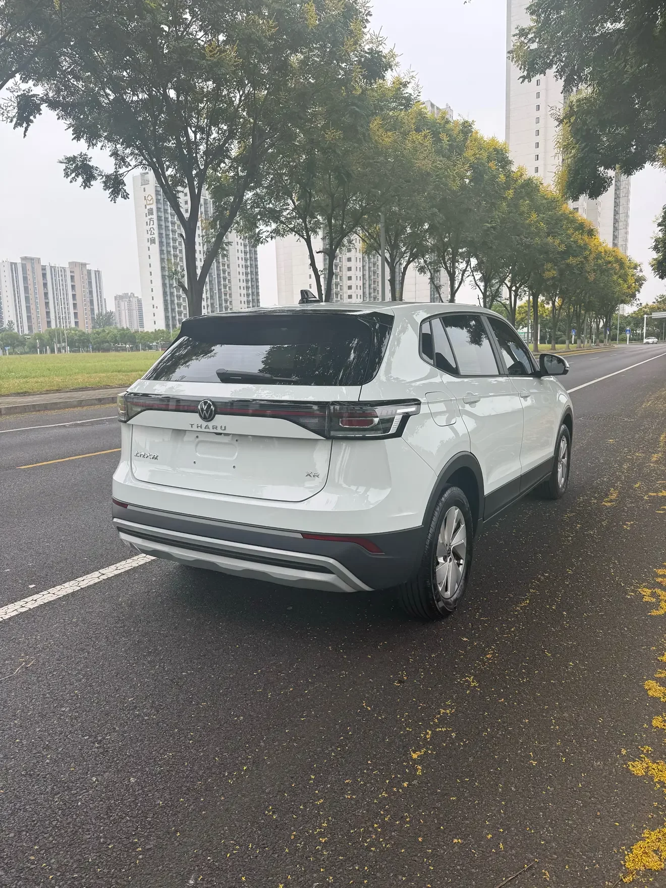 Volkswagen Tharu