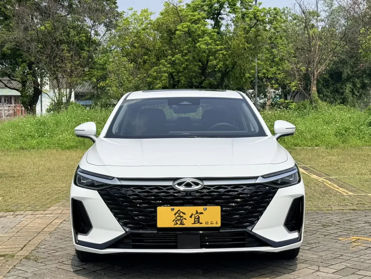 Chery Arrizo 8