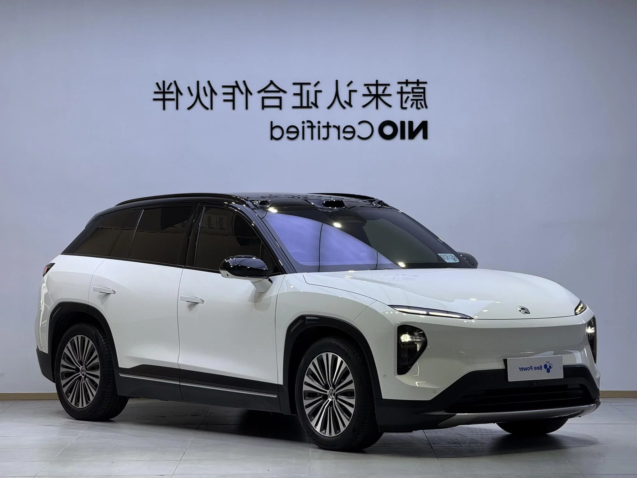 NIO ES7