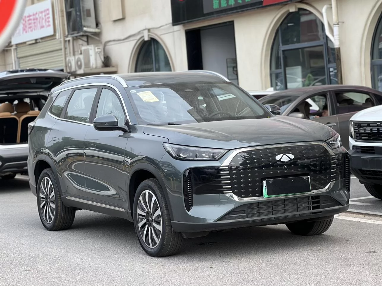 Chery Fengyun T8
