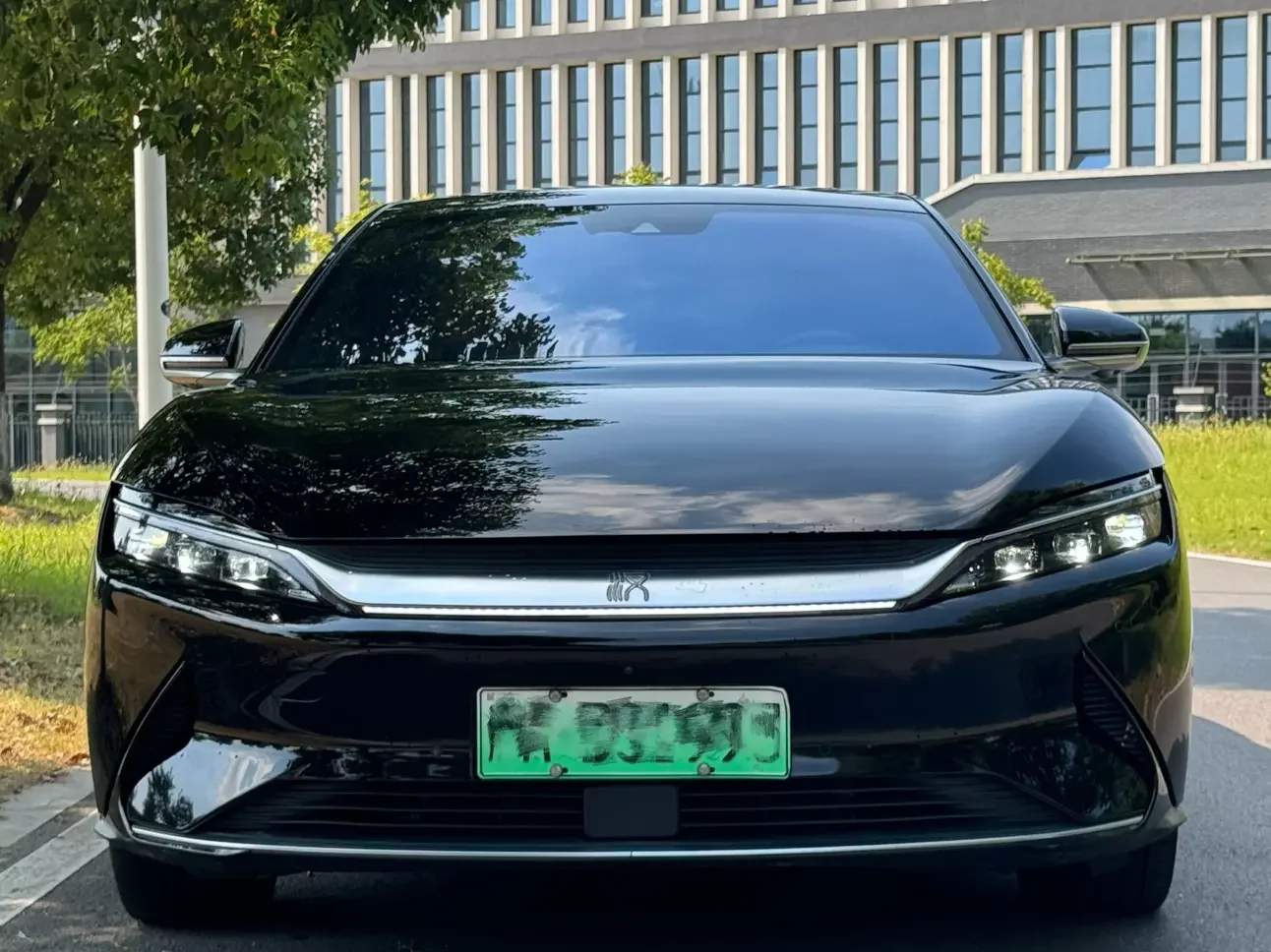 BYD Han EV