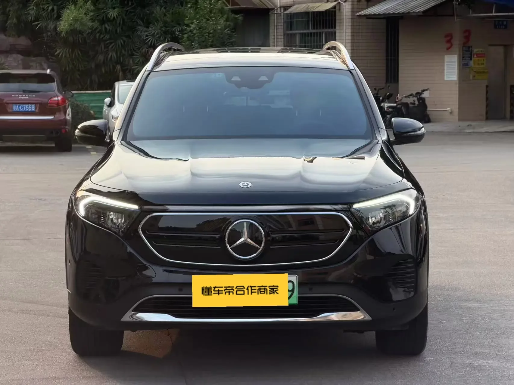 Mercedes-Benz EQB