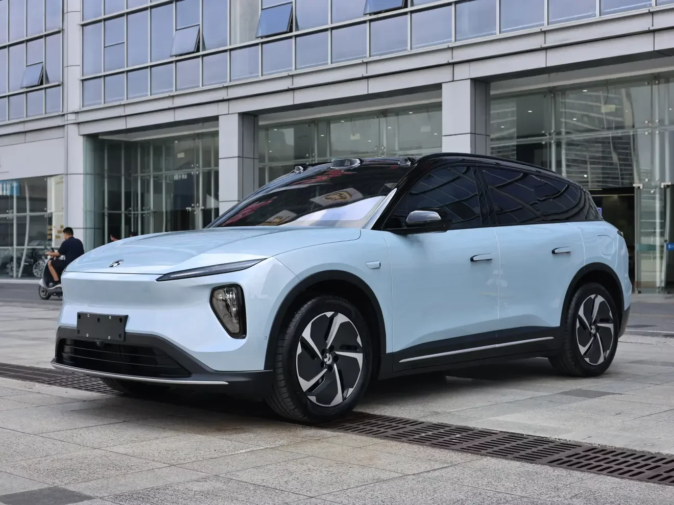 NIO ES6