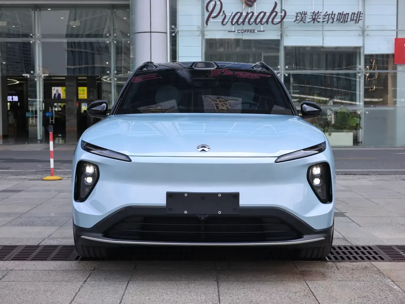 NIO ES6