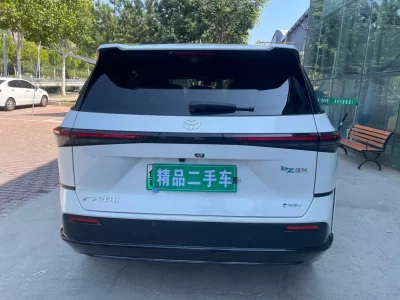 Toyota Bozhi 3X