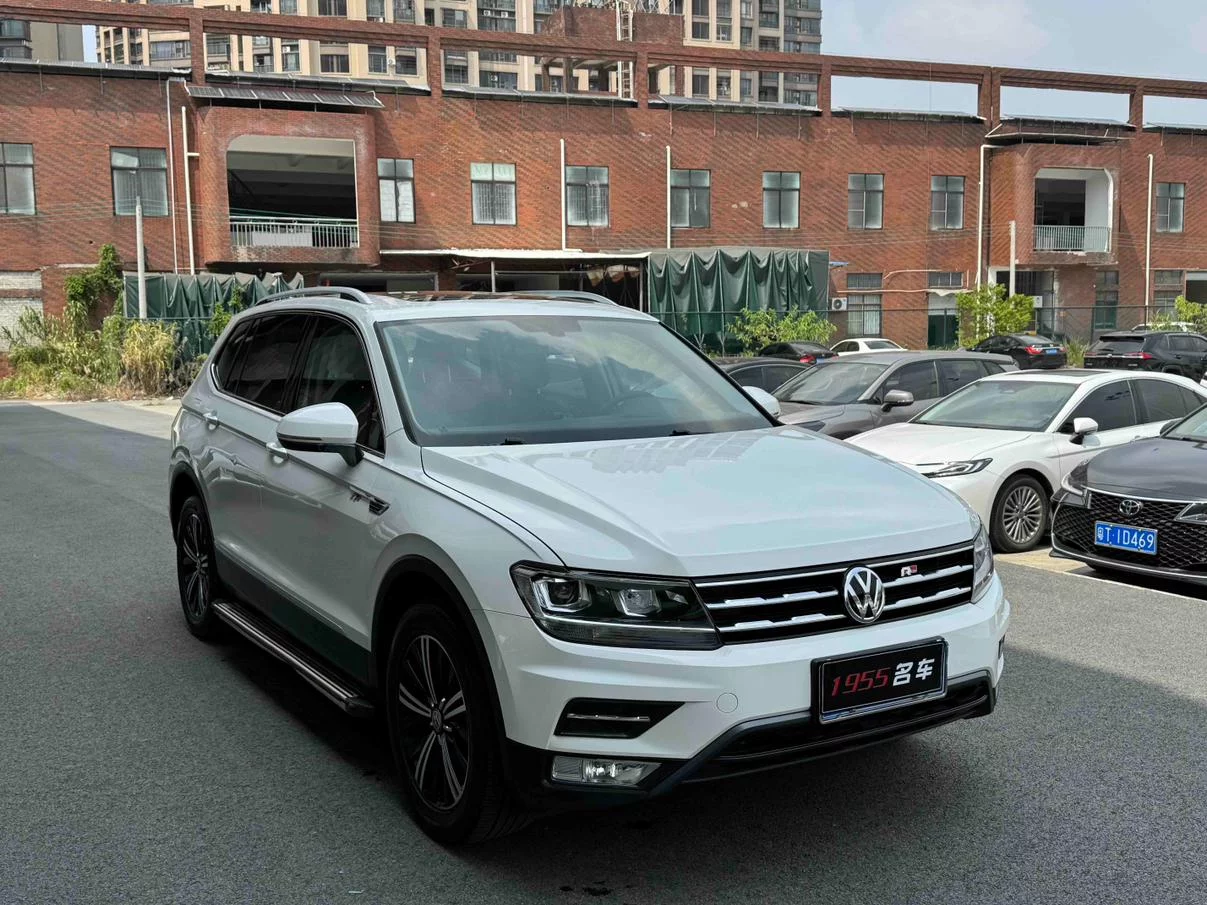 Volkswagen Tiguan L