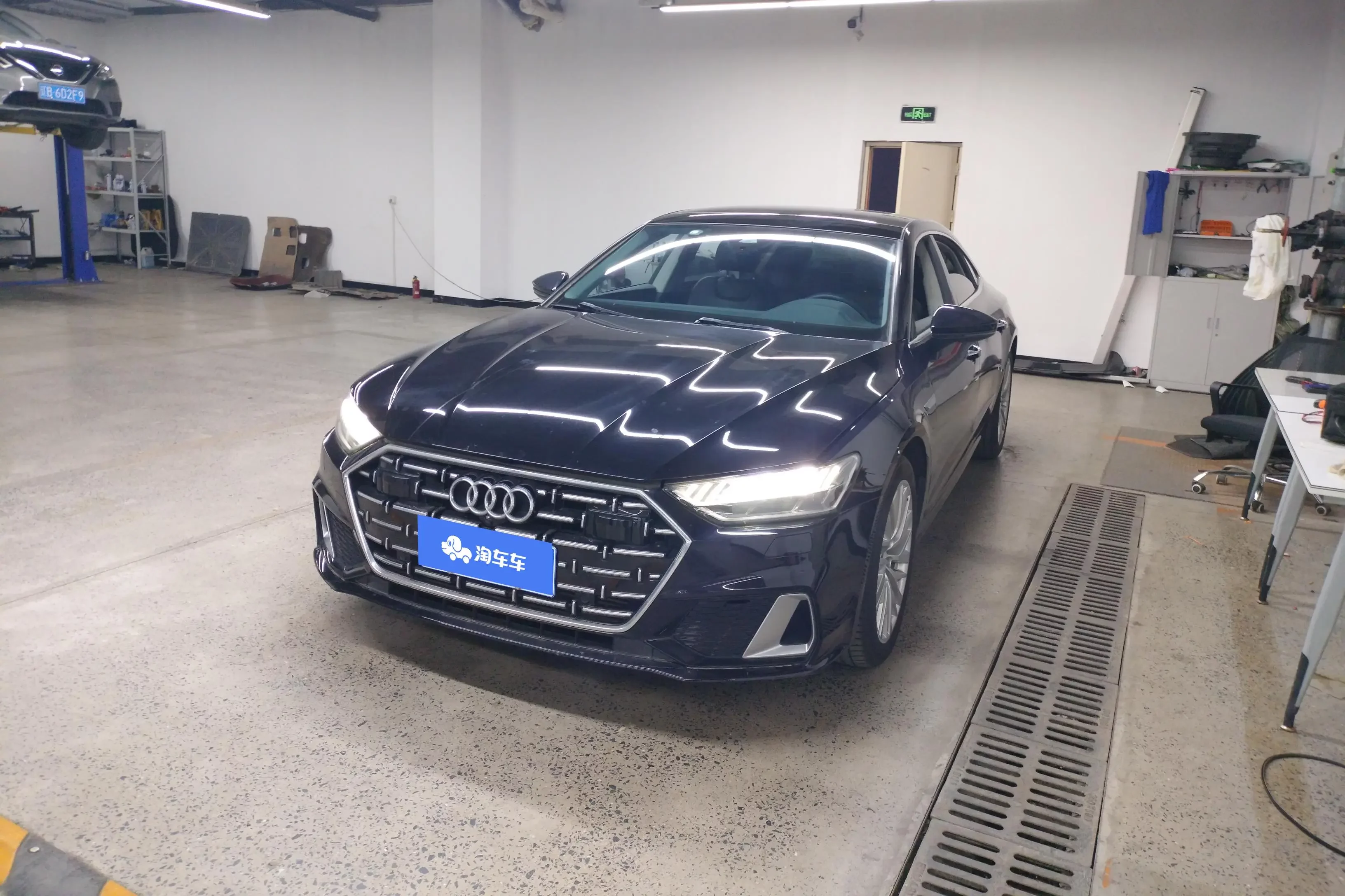 Audi A7L