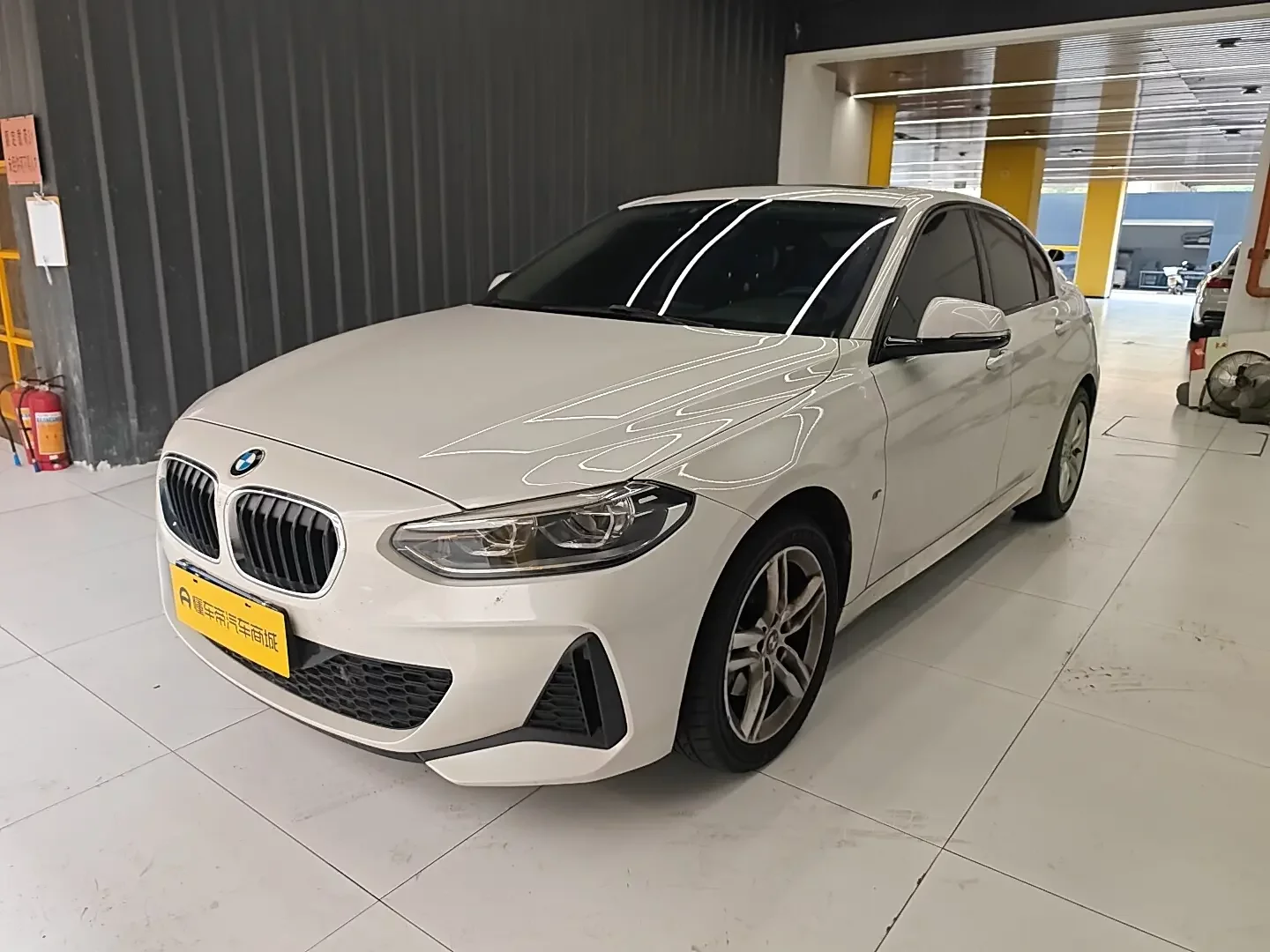 BMW 1 Series  из Китая