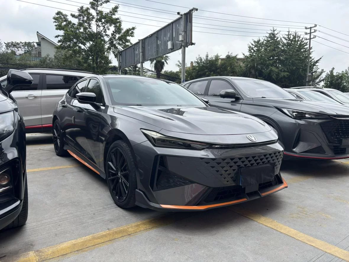 Changan UNI-V