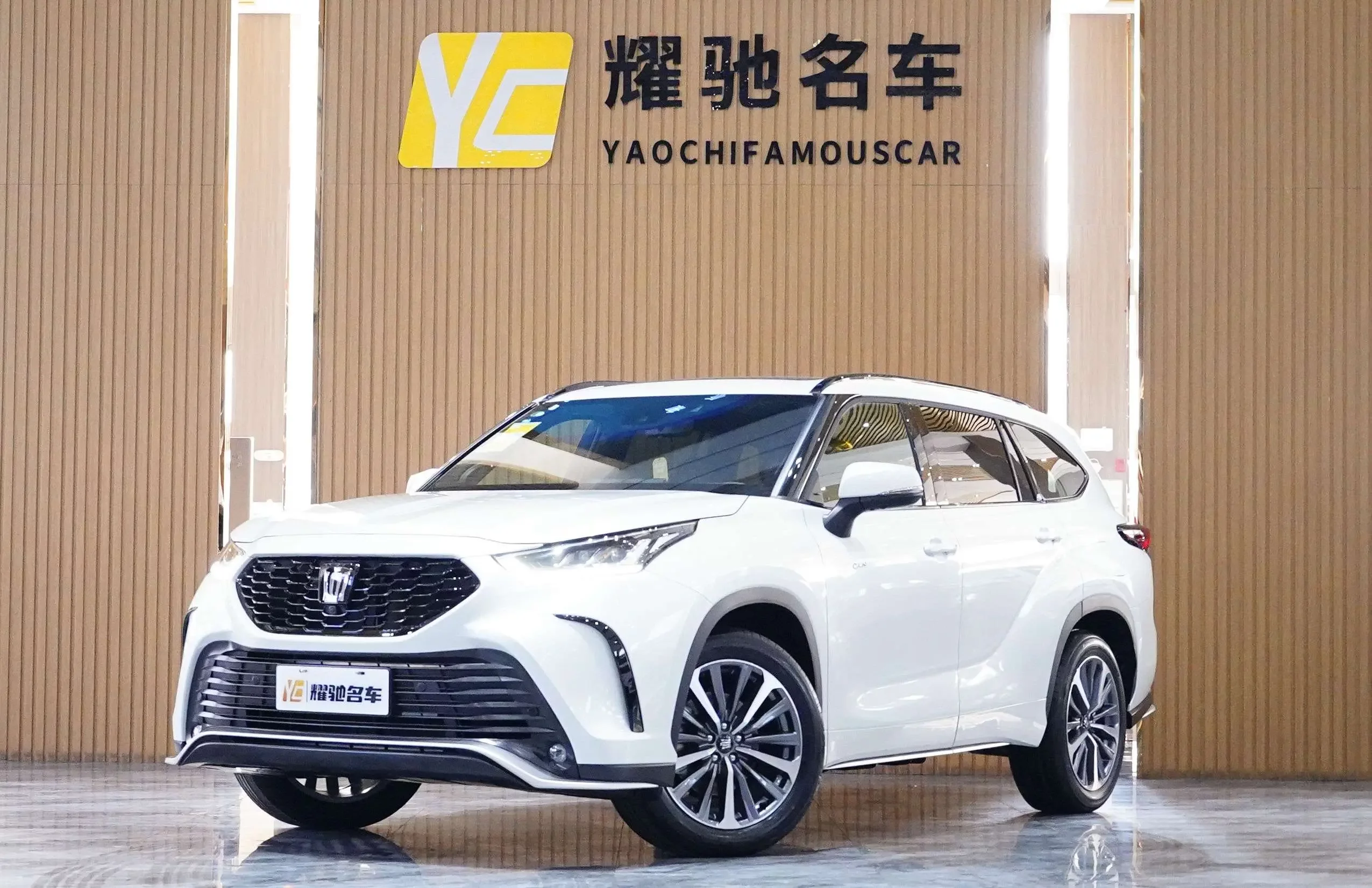 Toyota Crown Kluger