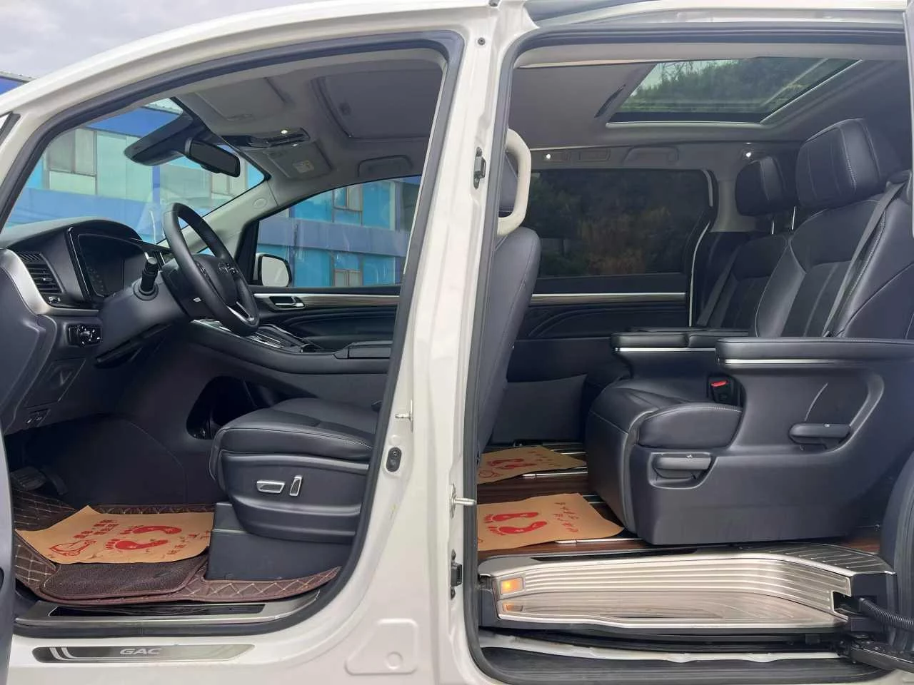 GAC Trumpchi M8