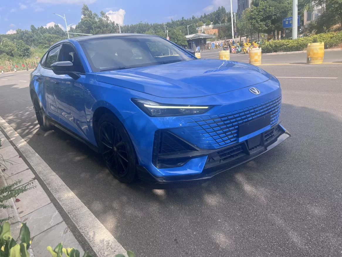 Changan UNI-V