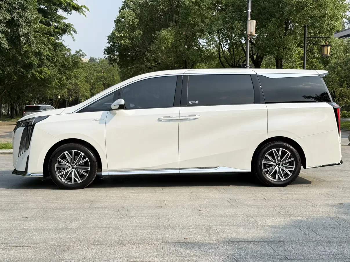 GAC Trumpchi M8