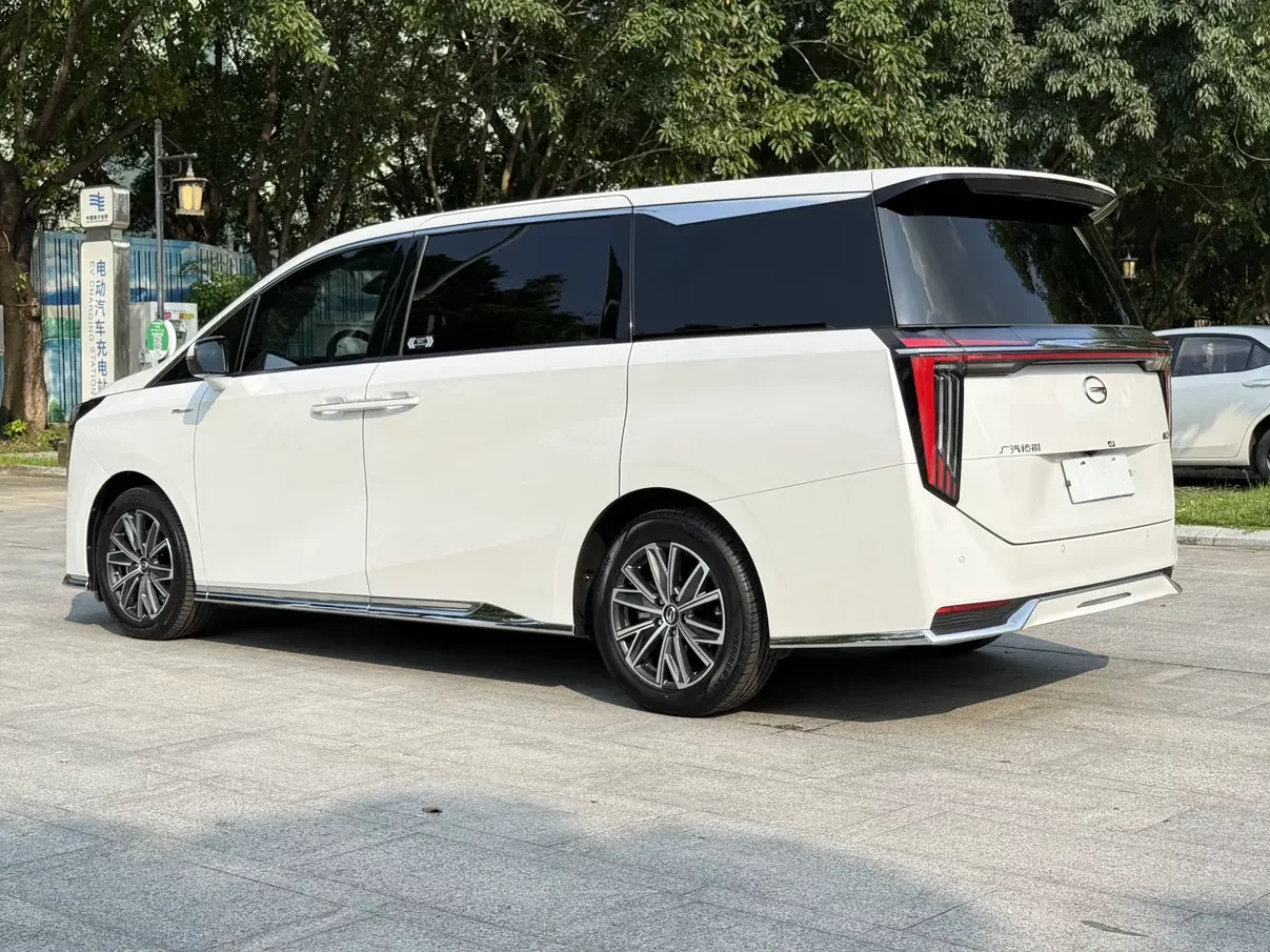 GAC Trumpchi M8