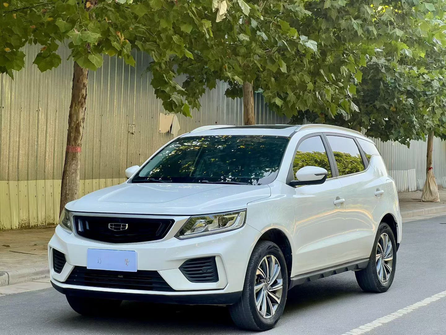 Geely Vision X6