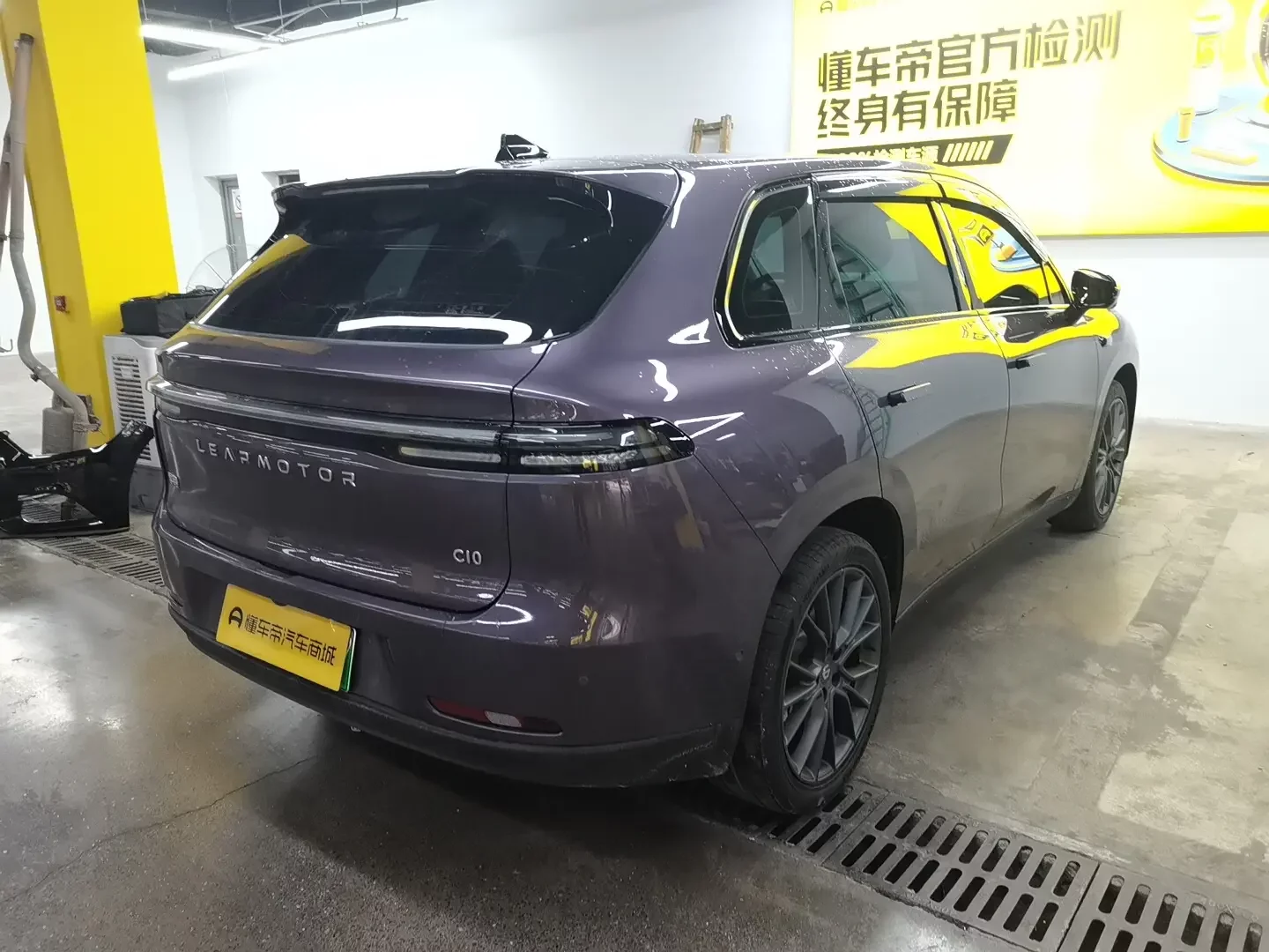 Leapmotor C10