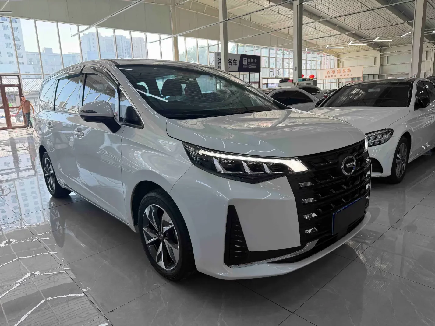 GAC Trumpchi M6